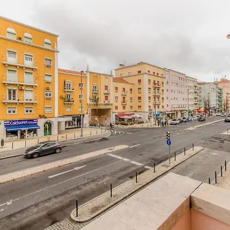 Lägenhet At Roma Boulevard